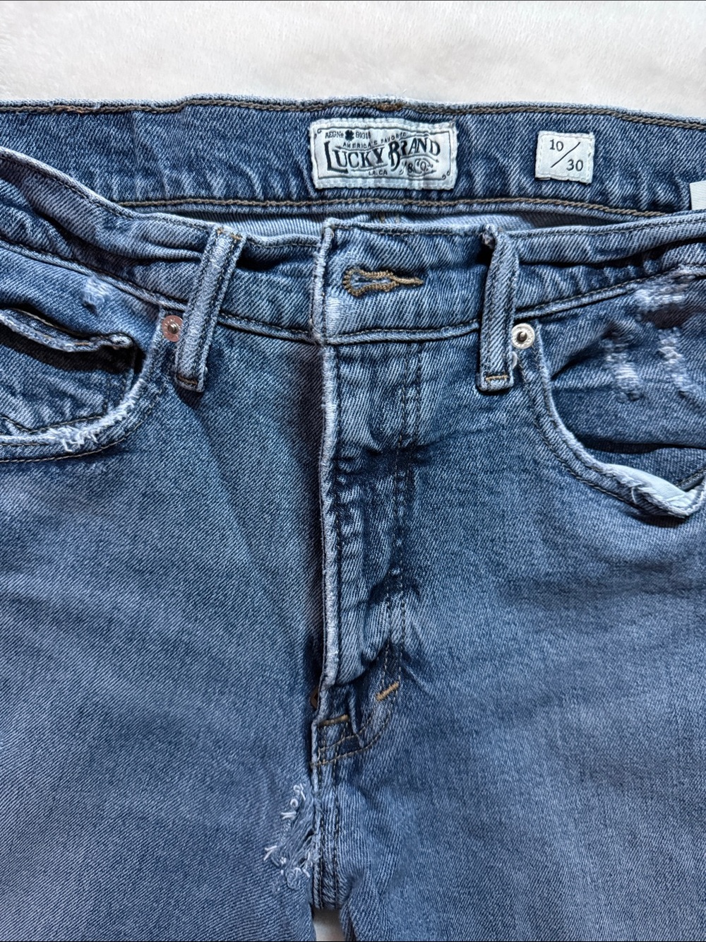 Lucky Brand Women's Straight Leg Light Blue Jeans